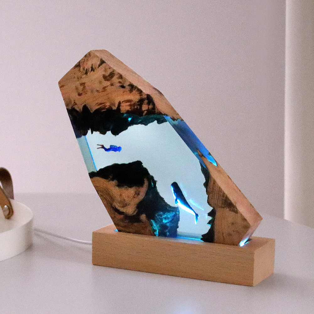 New Underwater Cave Whale Dive - đánh giá và giá Resin Art Wedding Gift